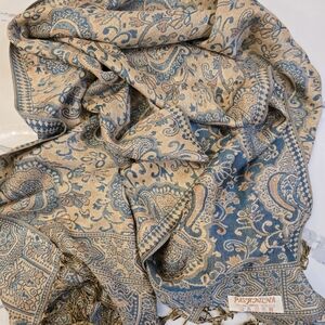 Pashmina Paisley Blue and Gold 100% Cashmere Reversible.